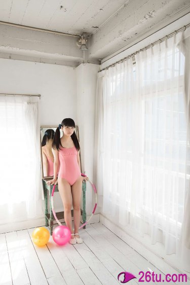 帮我套一下小雨伞